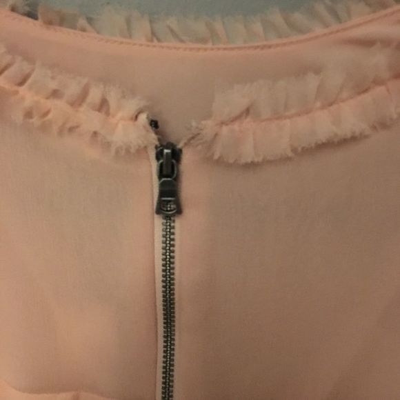 NWT $395 alice + olivia | Nichola | Tier Ruffled Silk Cold-Shoulder Dress | 12 - Picture 10 of 16